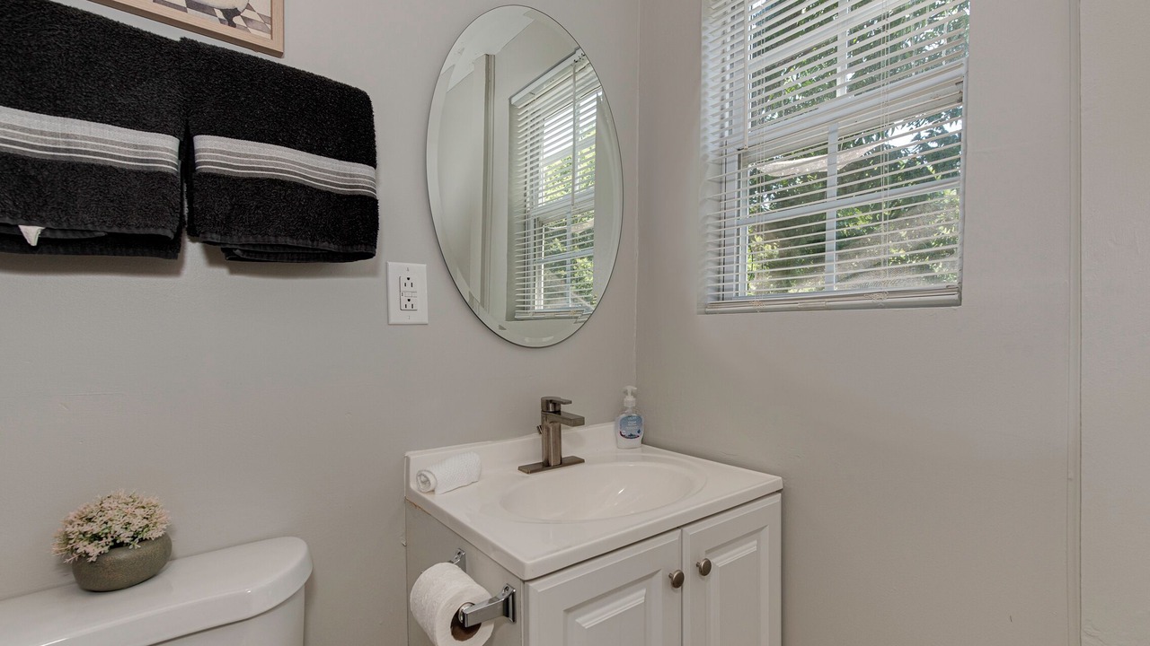 Photo of Bathroom in Enderly Park