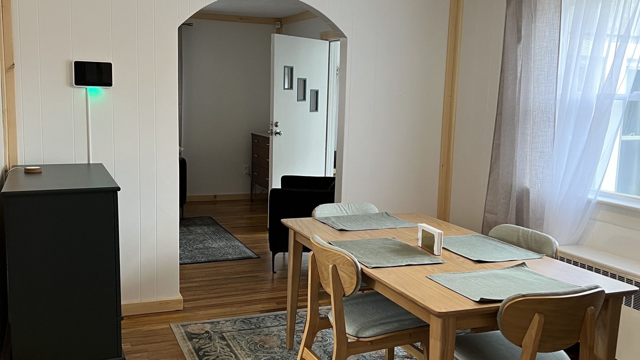 Photo of Bedroom in Beach Lake