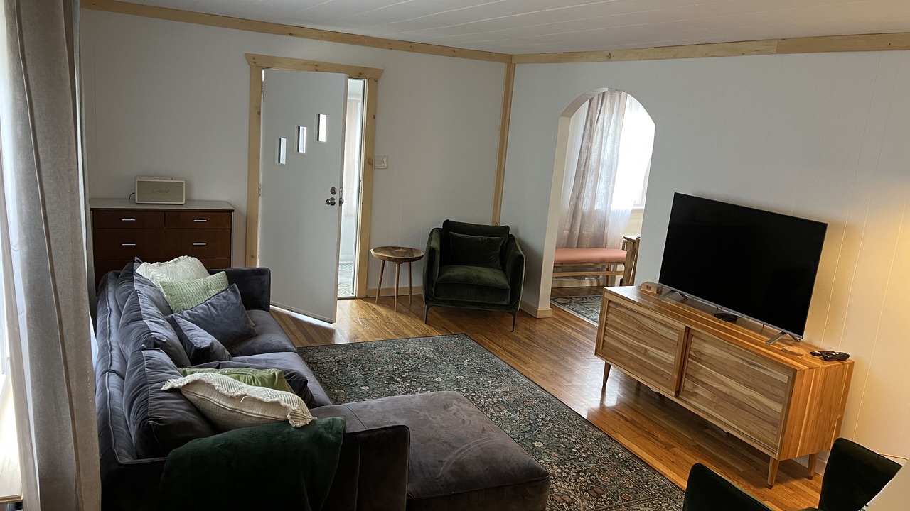 Photo of Bedroom in Beach Lake