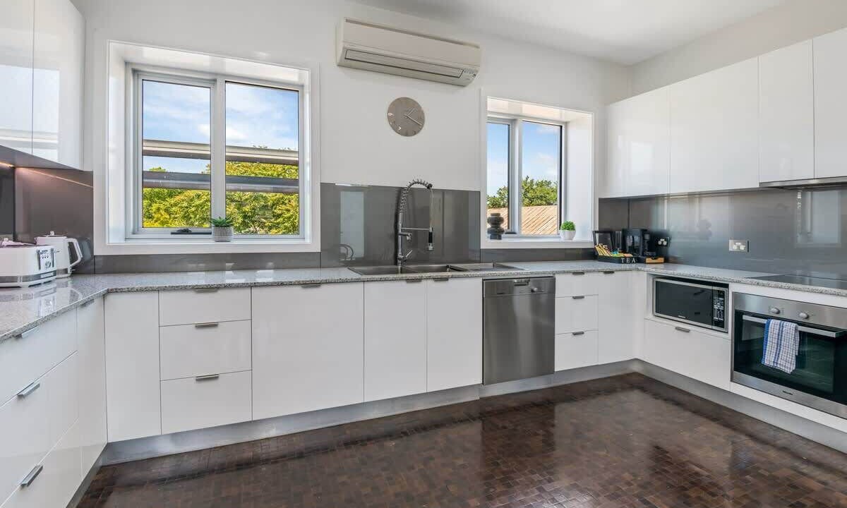 Photo of Others in Bendigo