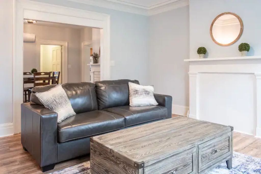 Photo of Livingroom in Newburgh