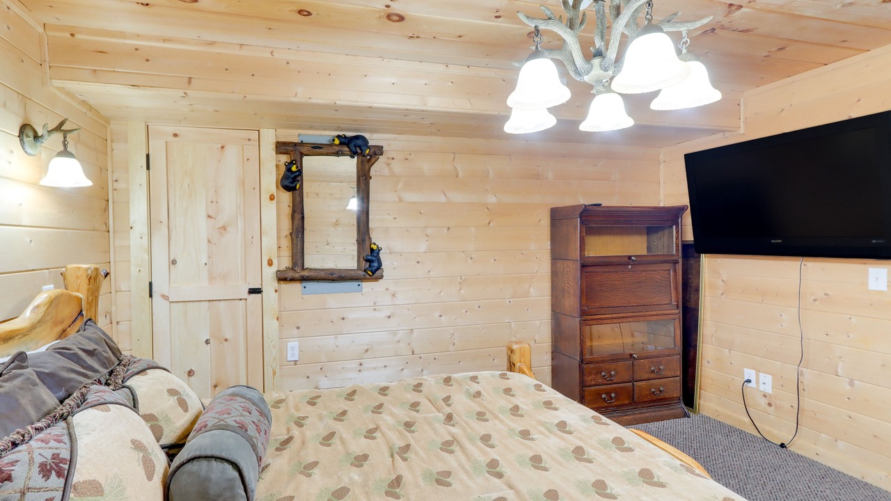 Photo of Bedroom in Hidden Lake