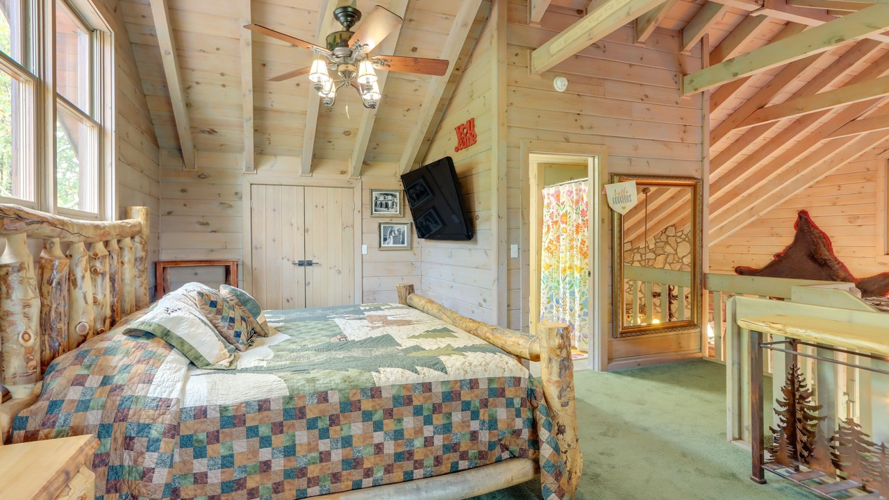 Photo of Bedroom in Hidden Lake