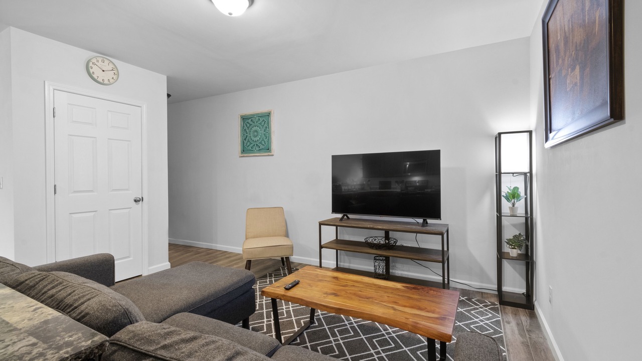 Photo of Livingroom in Festus