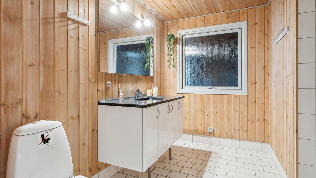 Photo of Bathroom in Jegum