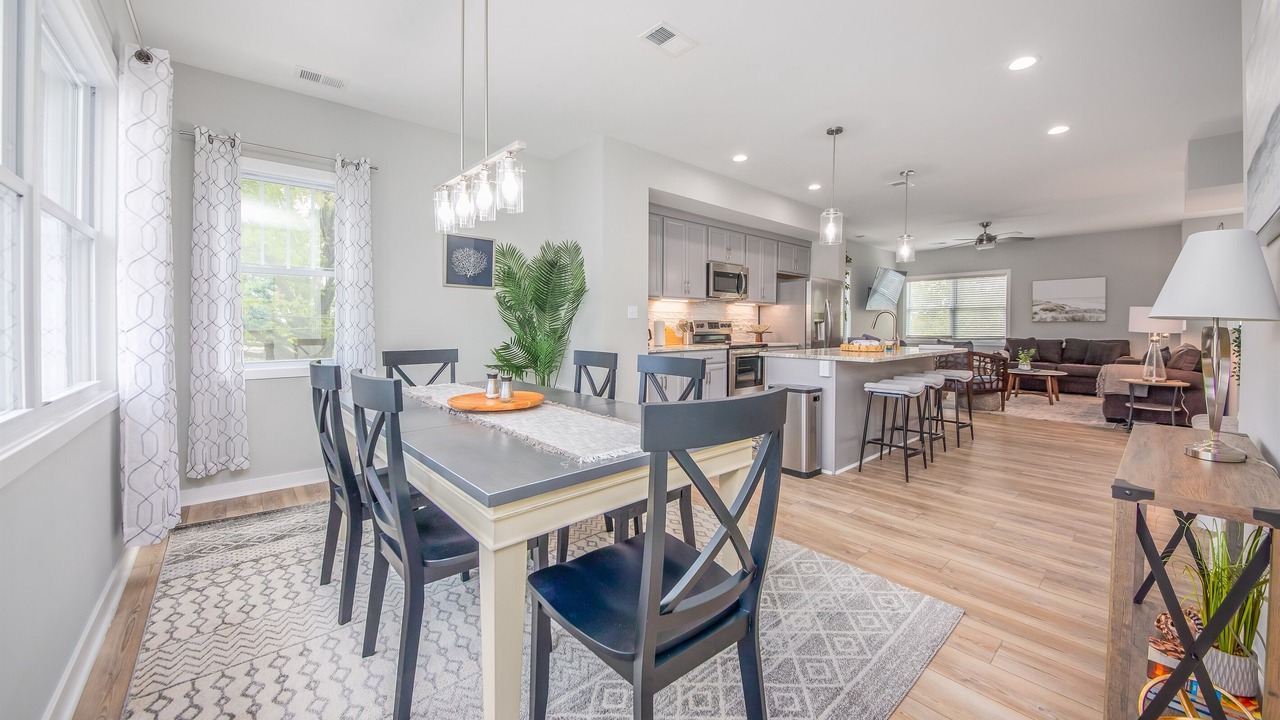 Photo of Livingroom in Issue