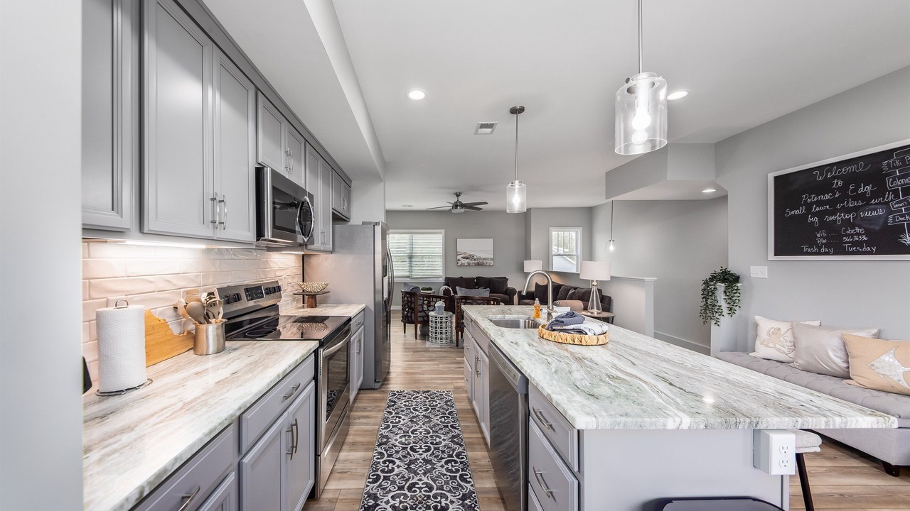 Photo of Others in Issue