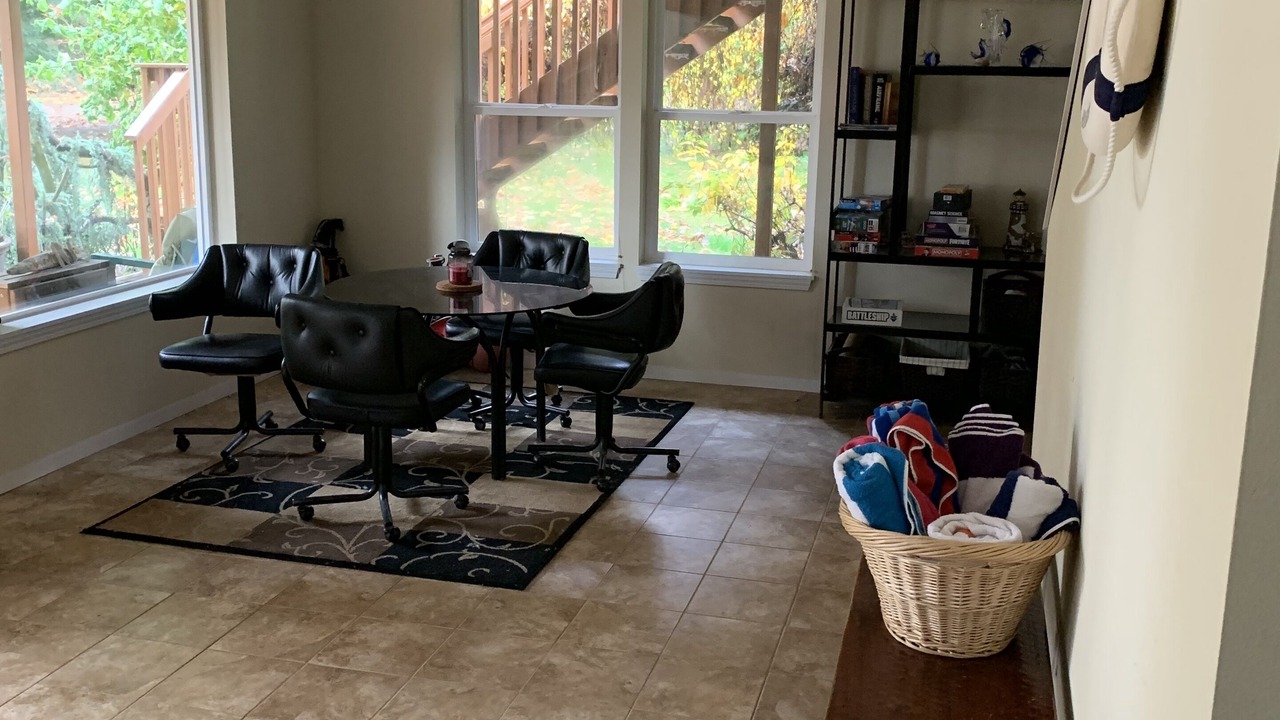 Photo of Others in Everett