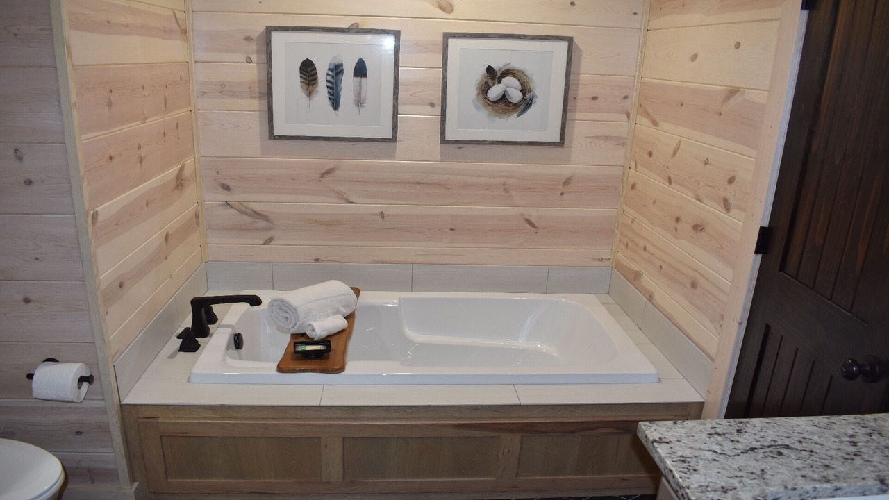 Photo of Bathroom in Golden