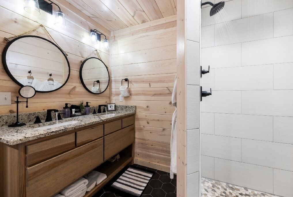 Photo of Bathroom in Golden