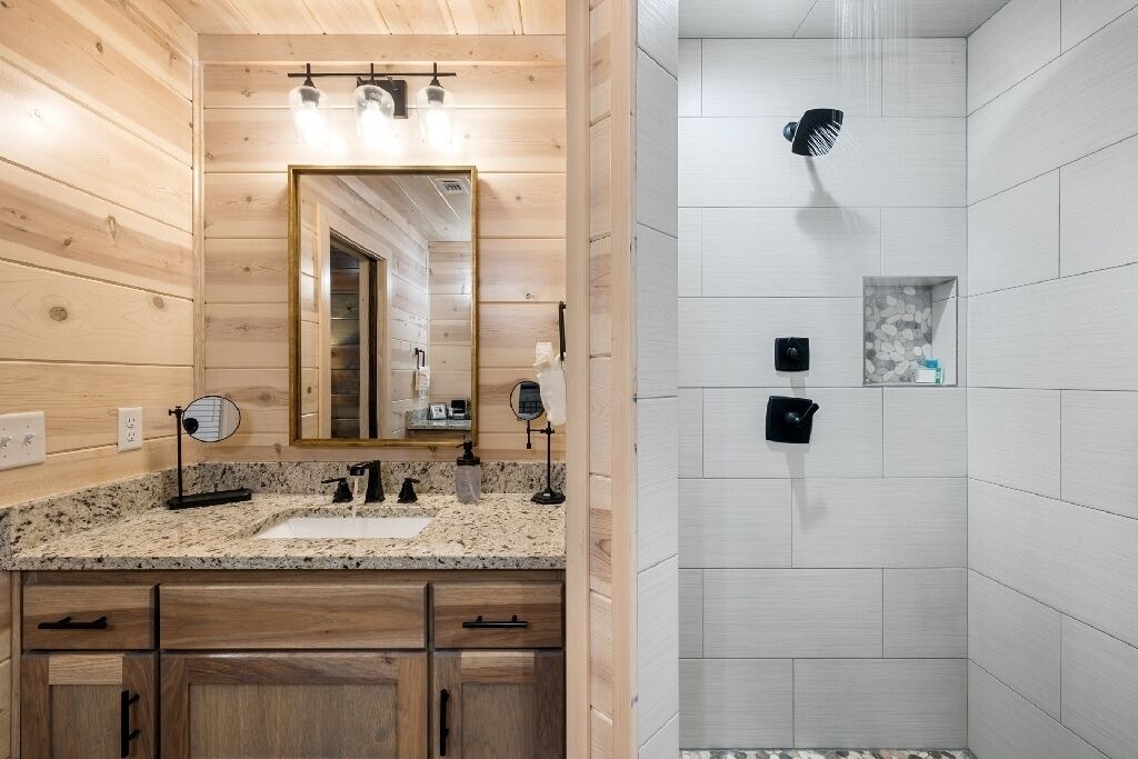 Photo of Bathroom in Golden