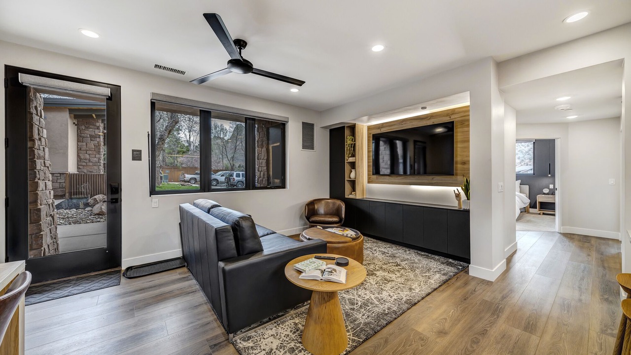Photo of Livingroom in Zion National Park South Entrance