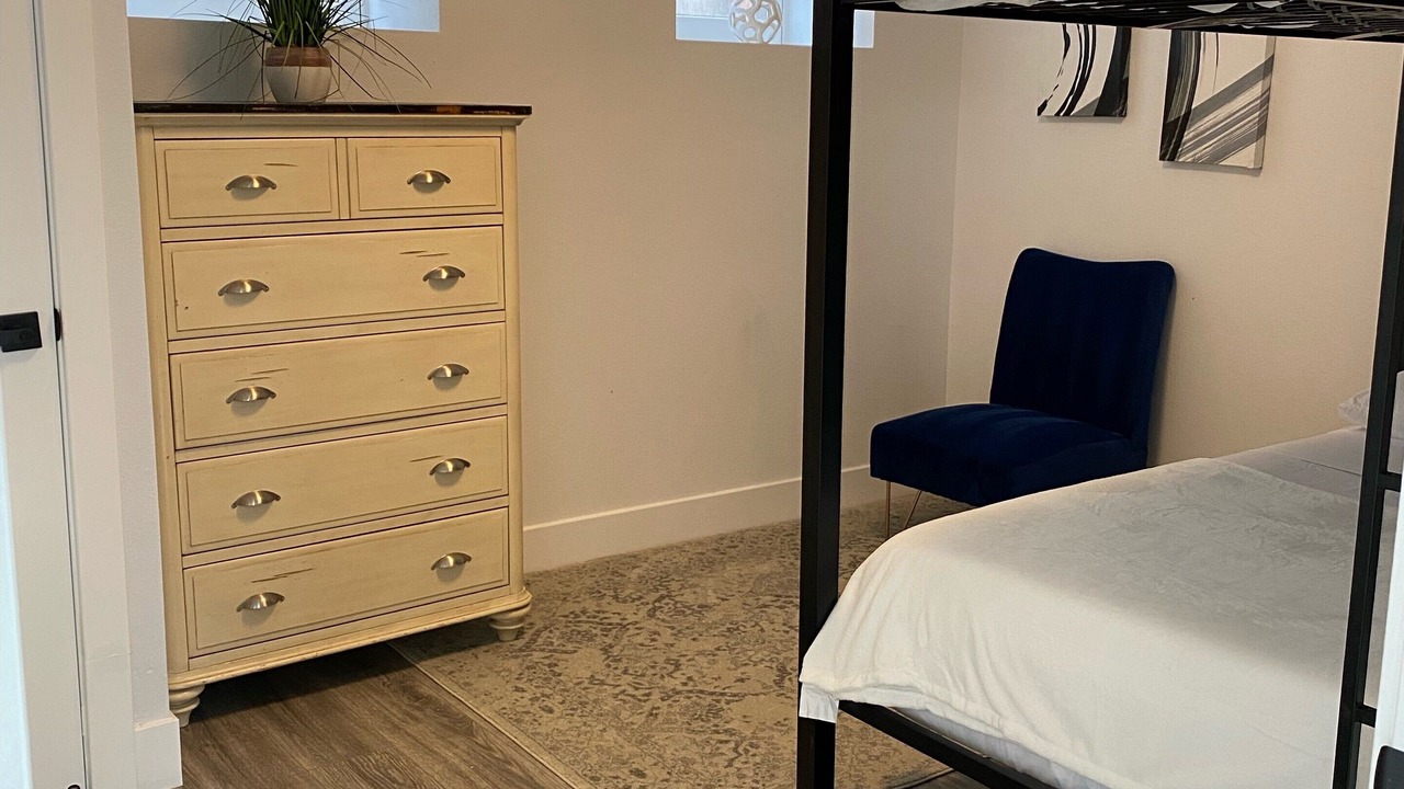 Photo of Bedroom in Poets Corner