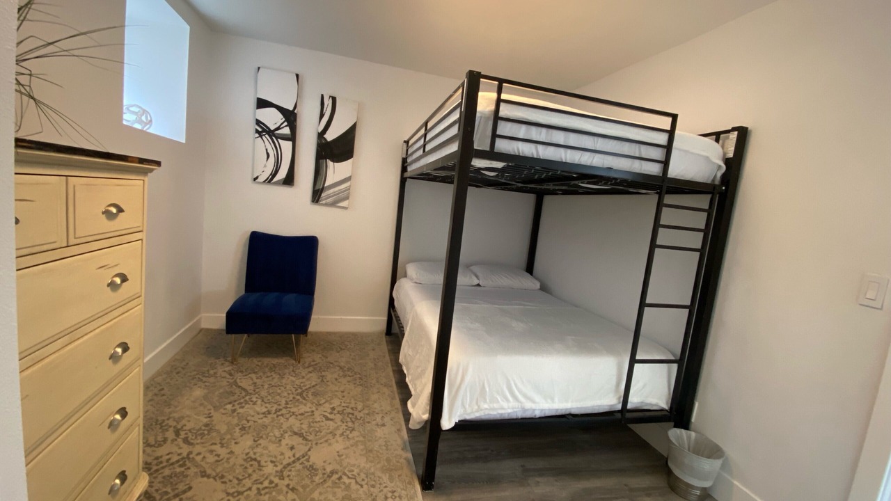Photo of Bedroom in Poets Corner