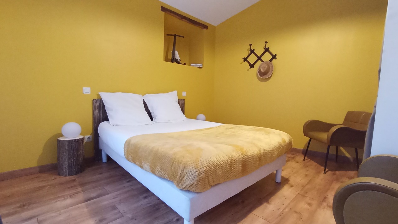 Photo of Bedroom in Lege