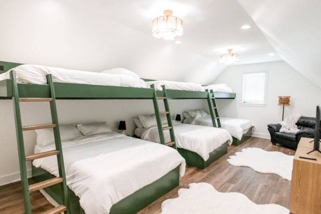 Photo of Bedroom in Oakland