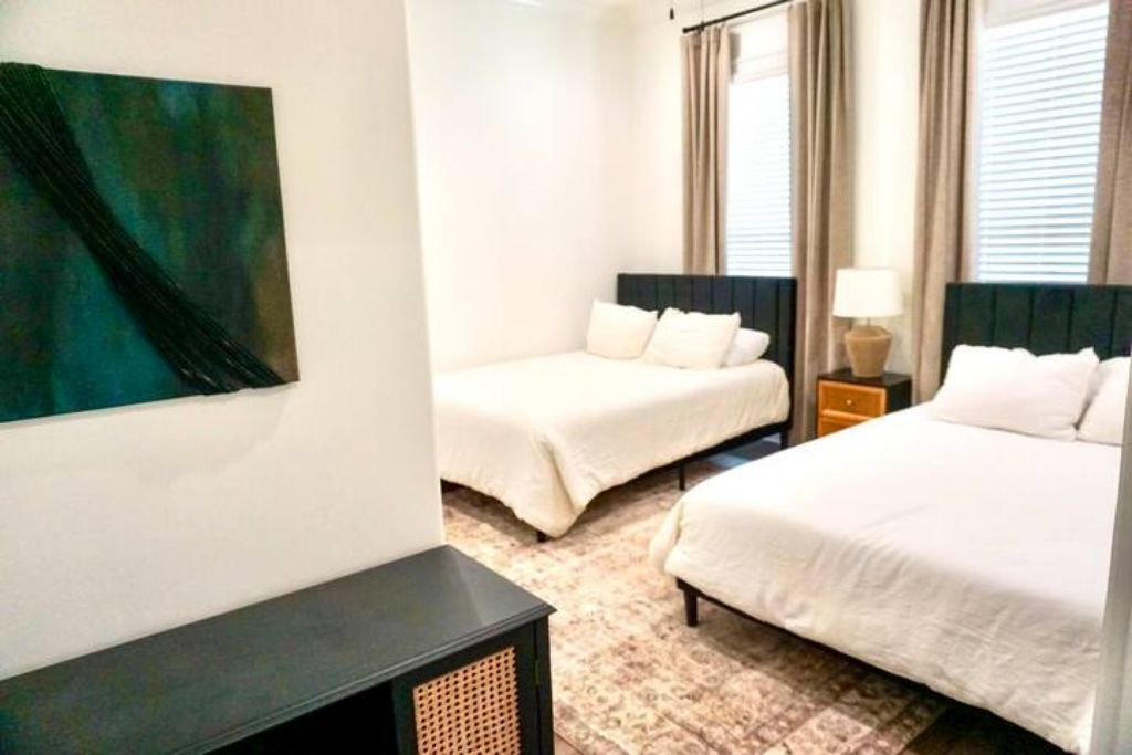Photo of Bedroom in Oakland