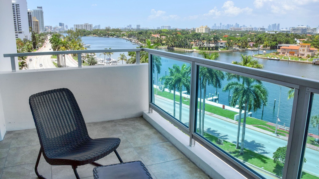 Photo of Outdoor in Mid Beach