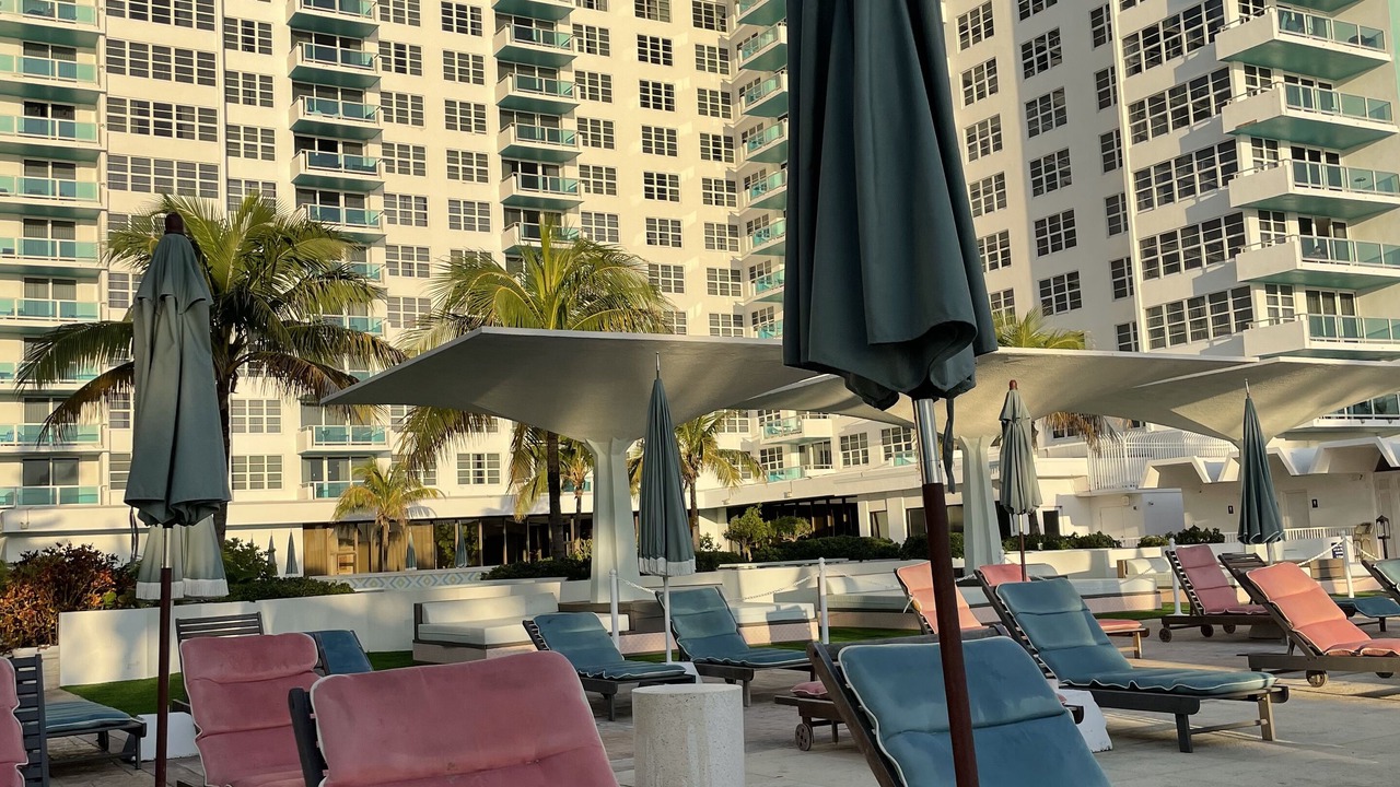 Photo of Patio Balcony in Mid Beach