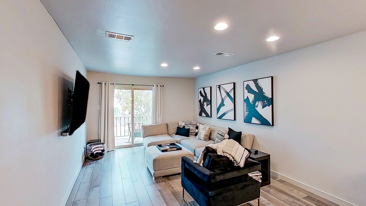 Photo of Livingroom in Horseshoe Bay