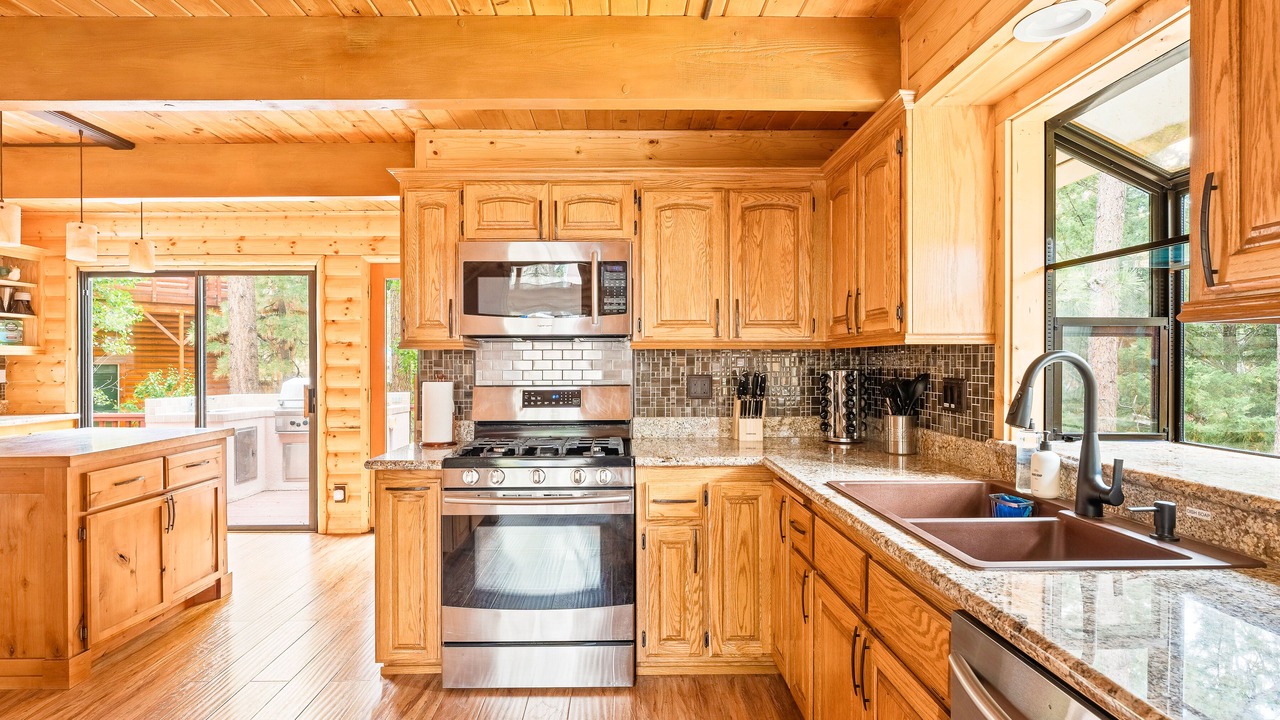 Photo of Kitchen in Big Bear City