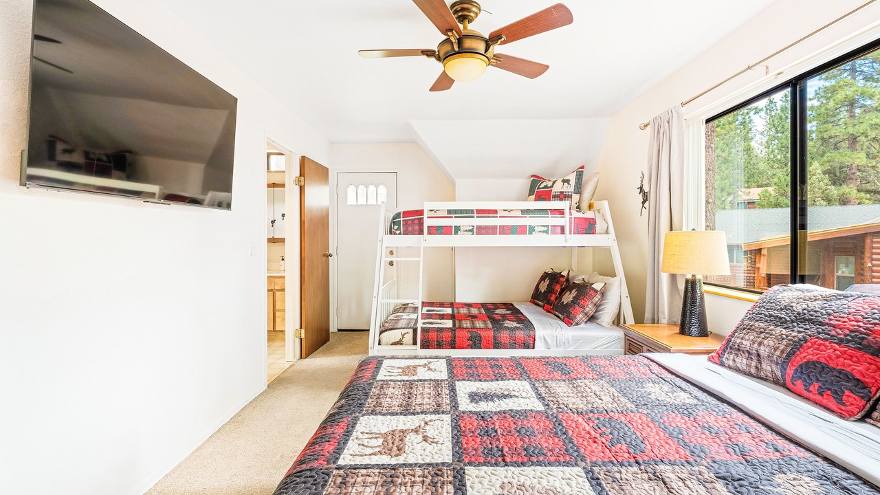 Photo of Bedroom in Big Bear City