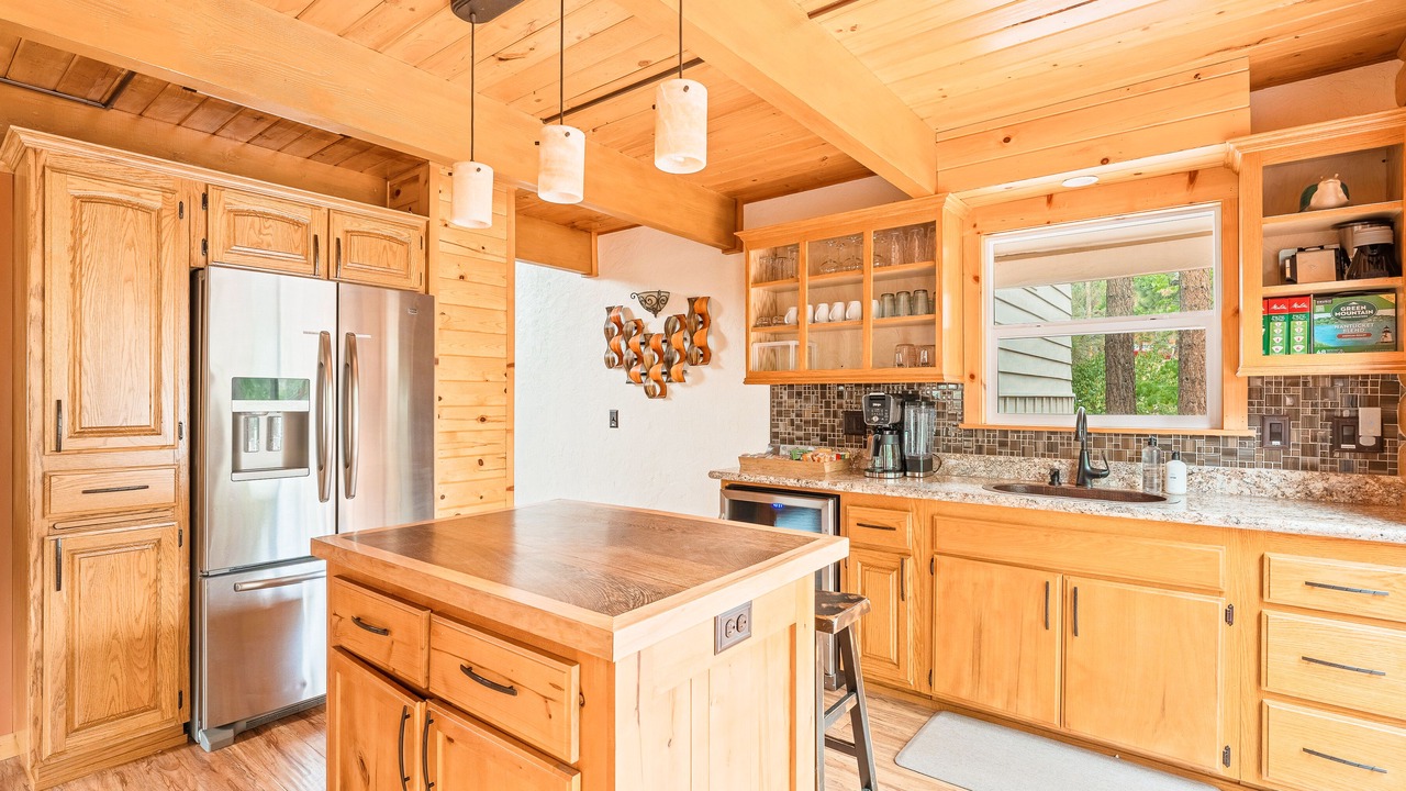 Photo of Kitchen in Big Bear City