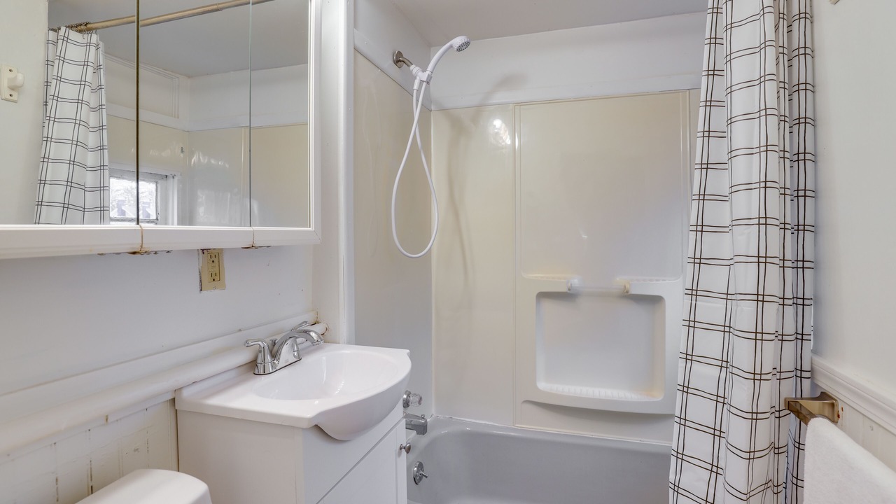 Photo of Bathroom in Auburn