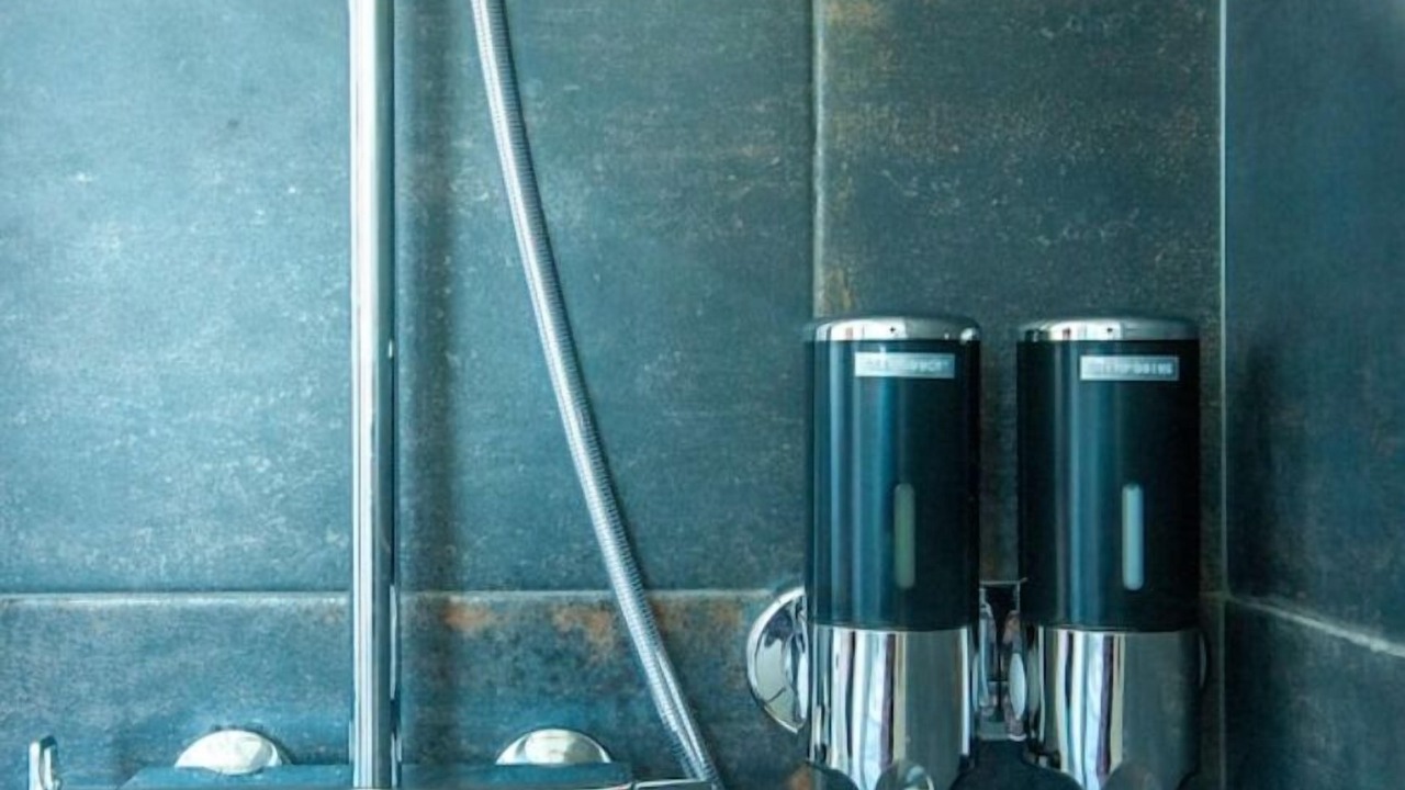 Photo of Bathroom in Ecartelee-Bonabry-Orieres-Paron