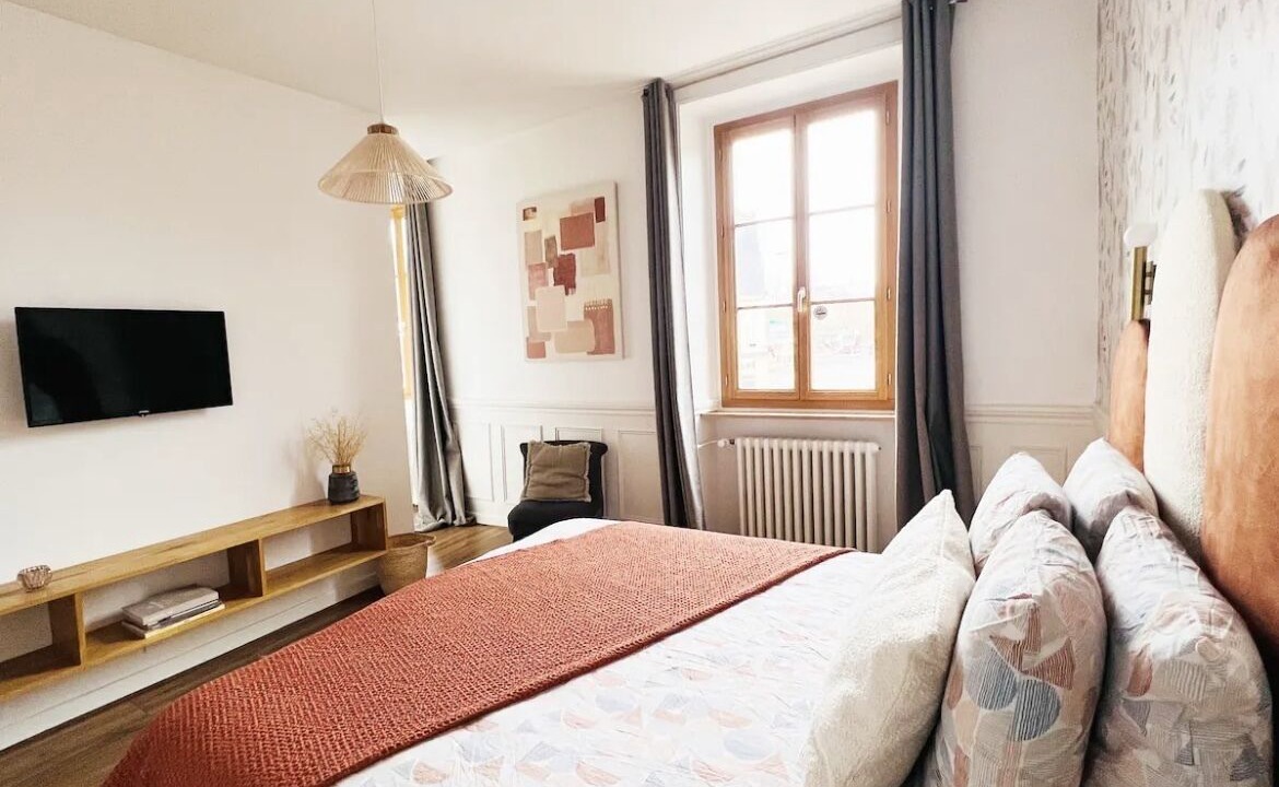 Photo of Bedroom in Auxerre