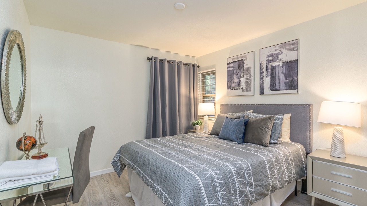 Photo of Bedroom in Foothill Farms