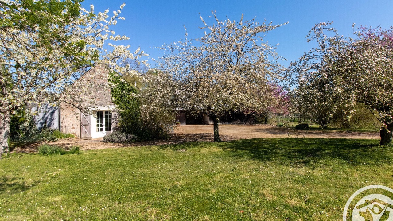 Photo of Outdoor in Coutures