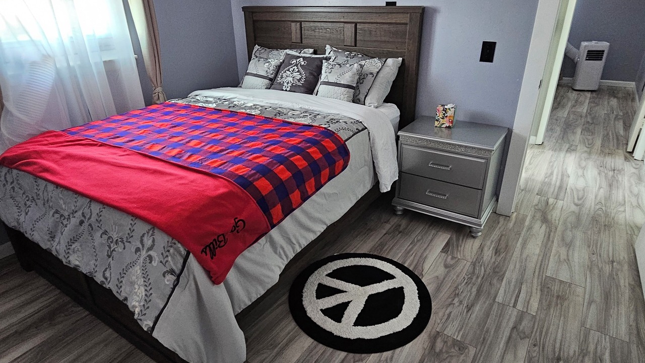 Photo of Bedroom in Orchard Park