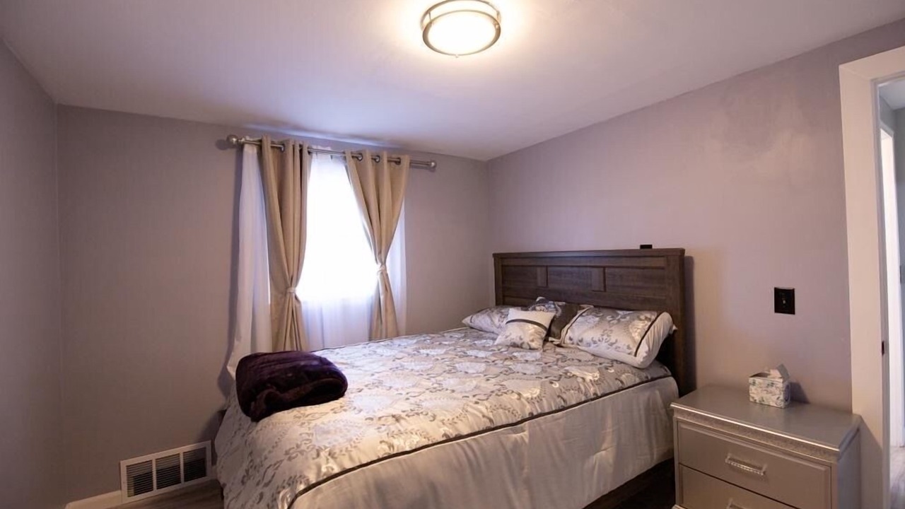 Photo of Bedroom in Orchard Park