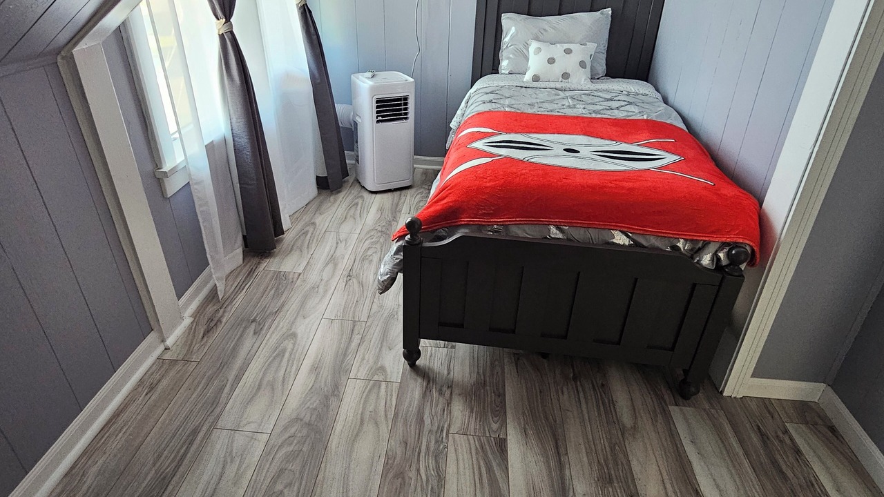 Photo of Bedroom in Orchard Park