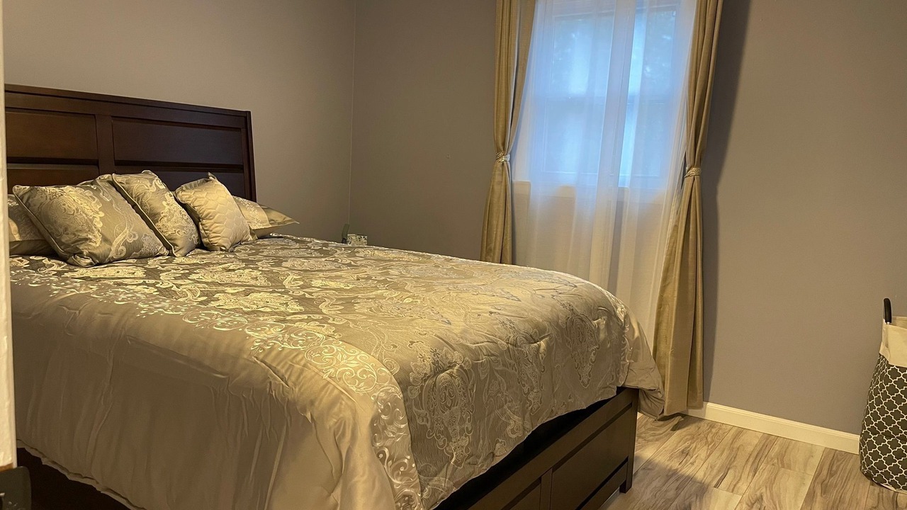 Photo of Bedroom in Orchard Park