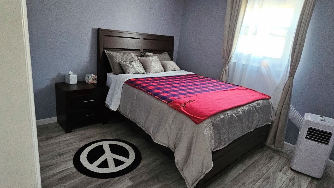 Photo of Bedroom in Orchard Park