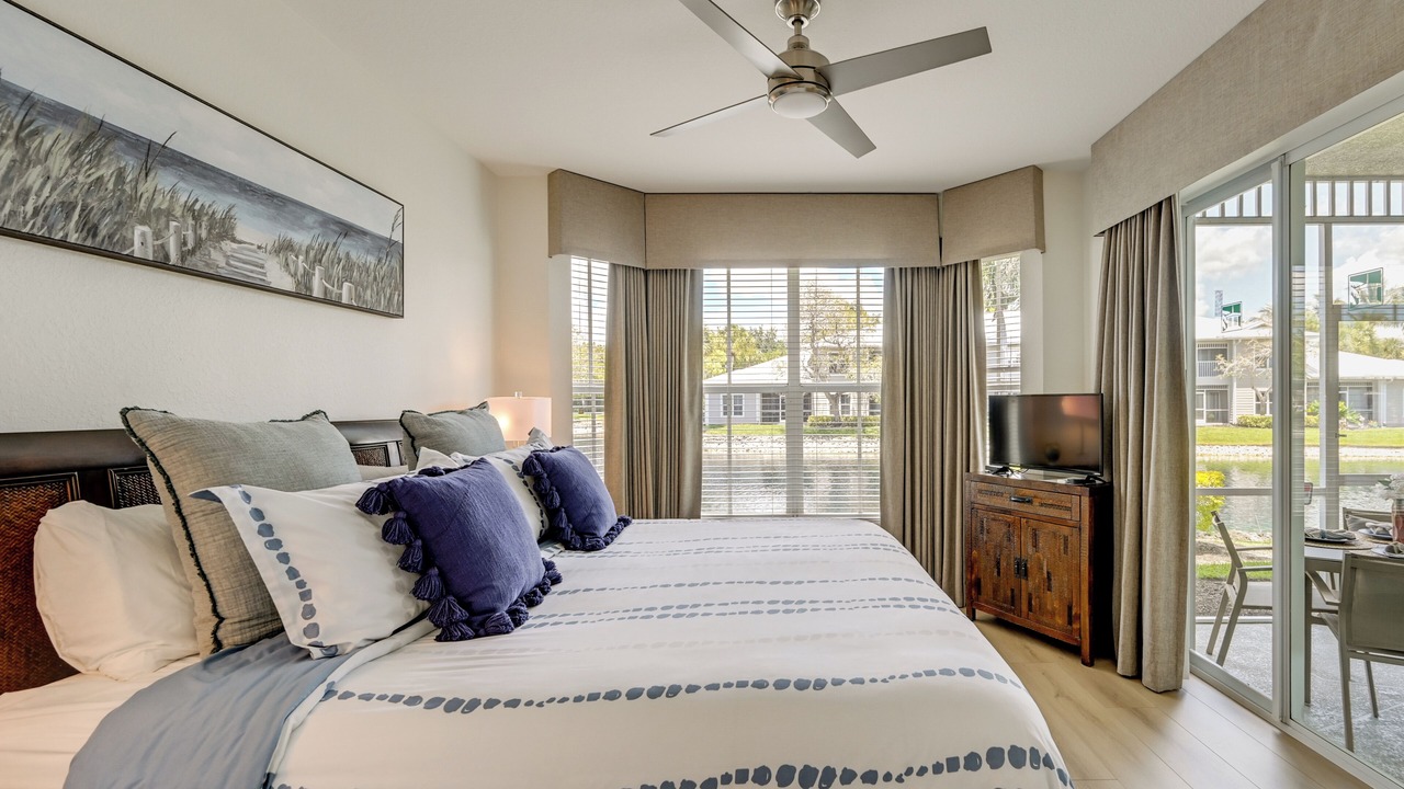 Photo of Bedroom in Naples