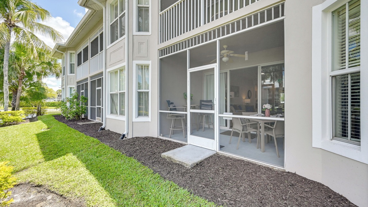 Photo of Outdoor in Naples