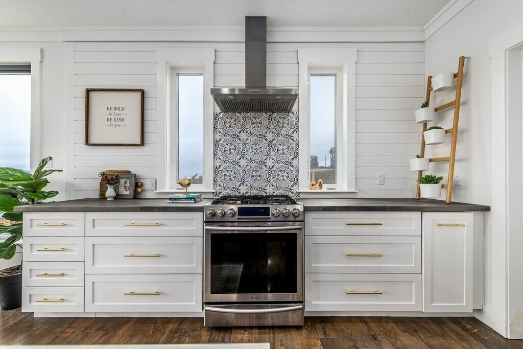 Photo of Others in Holyrood