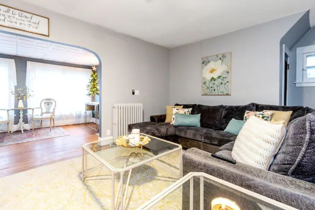Photo of Livingroom in North Buffalo