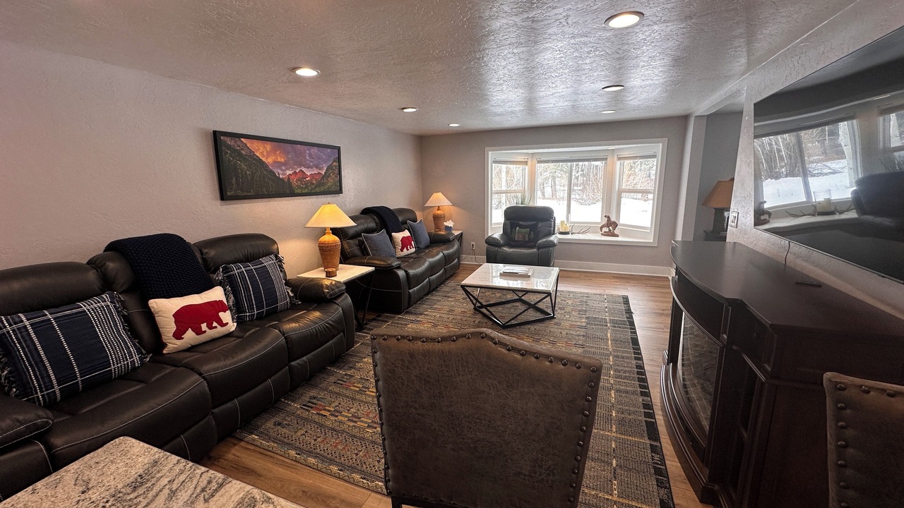 Photo of Livingroom in Crested Butte South