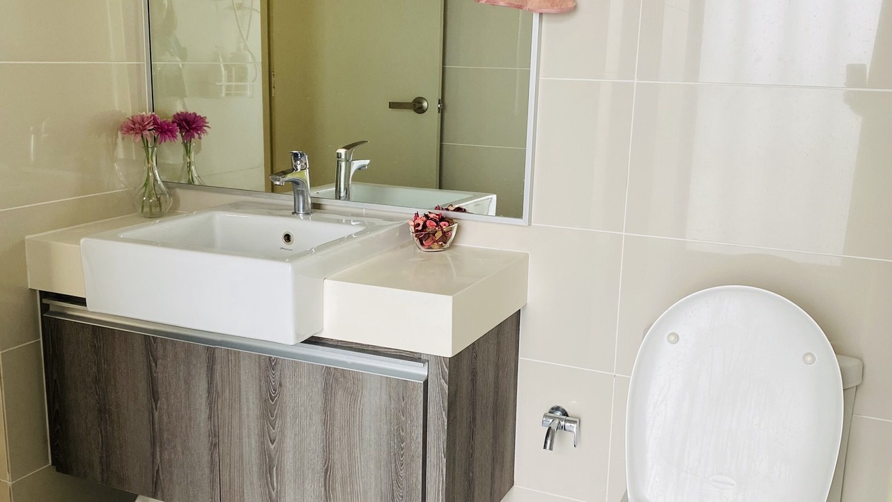 Photo of Bathroom in Central District