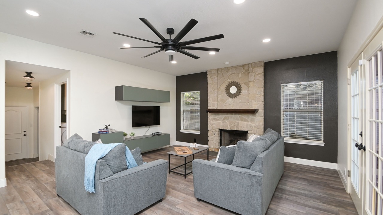 Photo of Livingroom in Crownridge of Texas