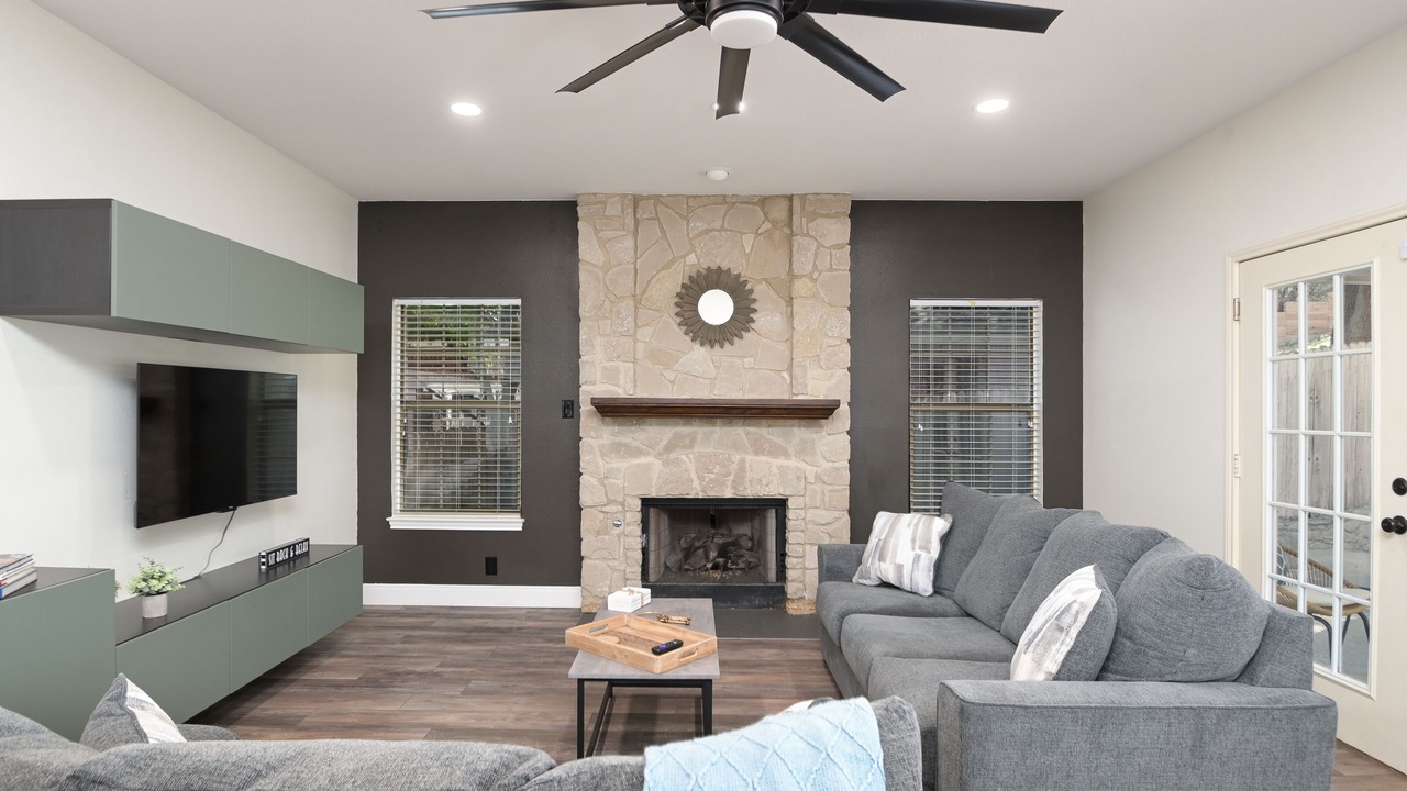 Photo of Livingroom in Crownridge of Texas