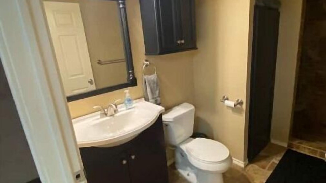Photo of Bathroom in Ira