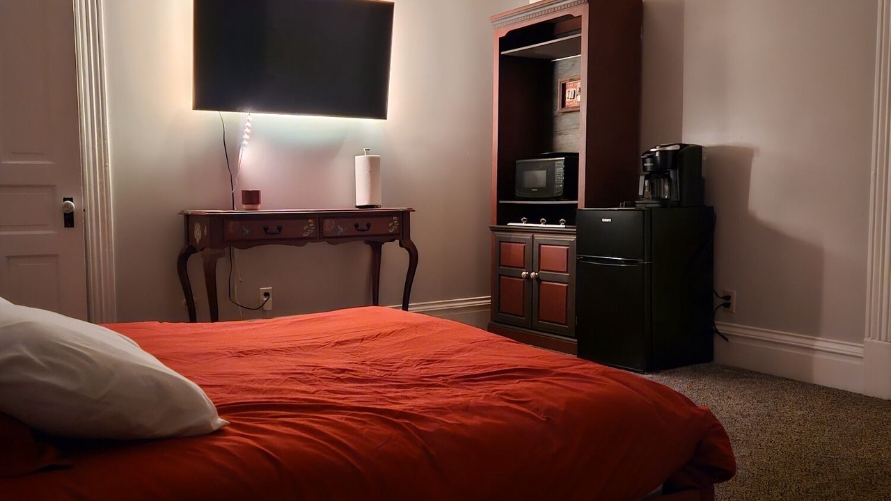 Photo of Bedroom in Lafayette Square