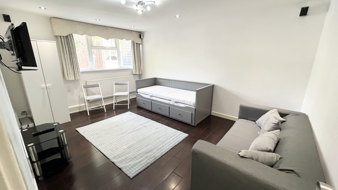 Photo of Livingroom in Battersea