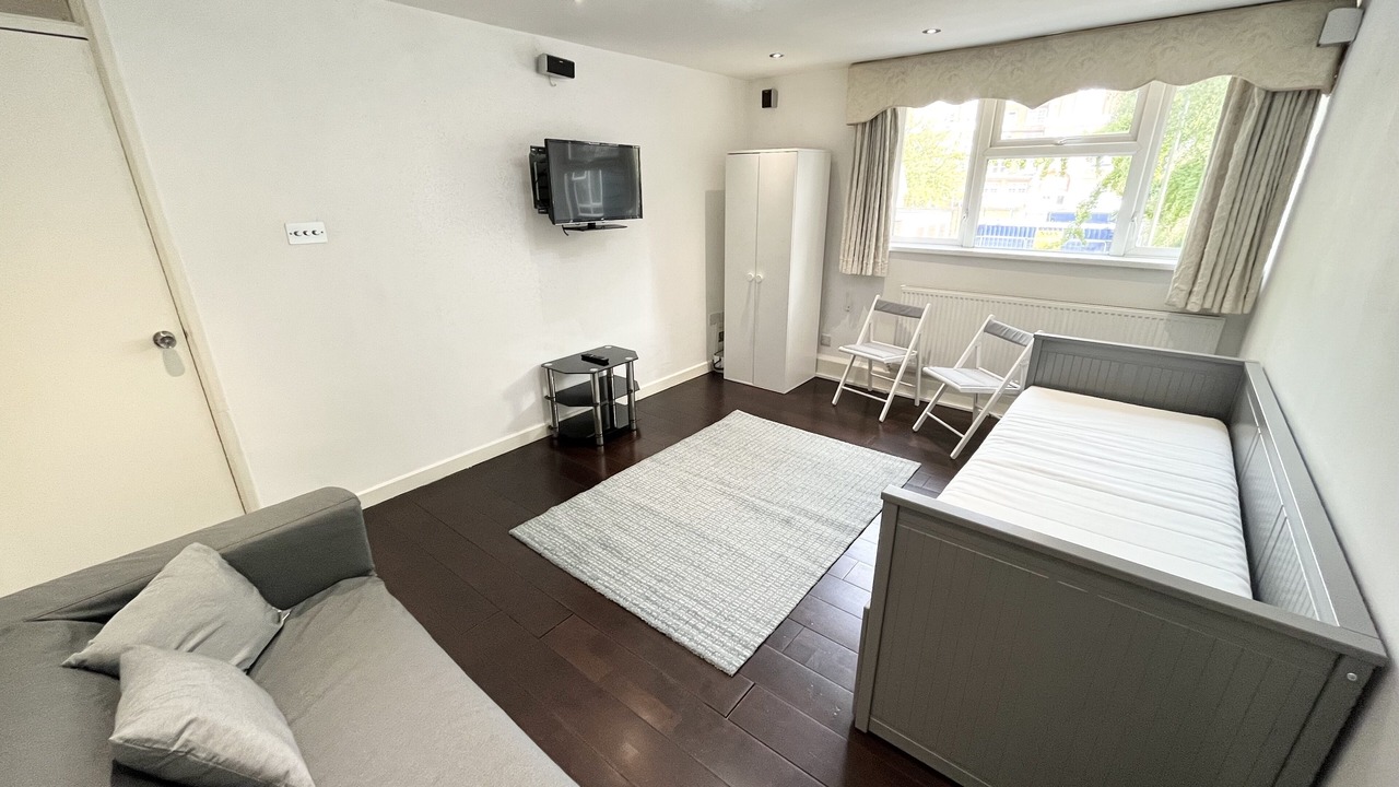 Photo of Livingroom in Battersea