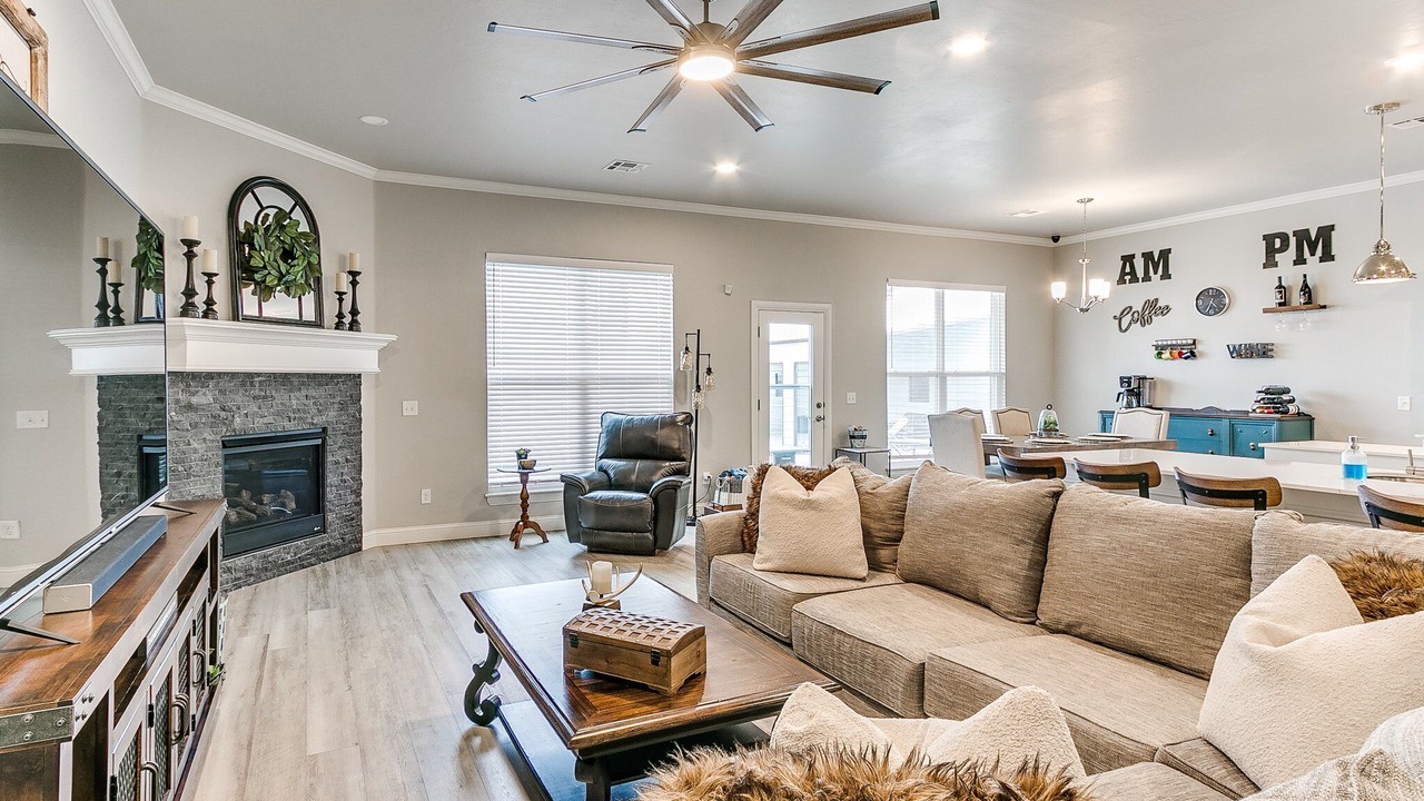 Photo of Livingroom in Yukon